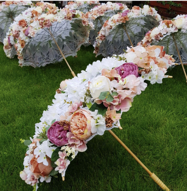 Wedding scene decoration umbrella hotel layout Home Decoration Pieces Wedding centerpieces