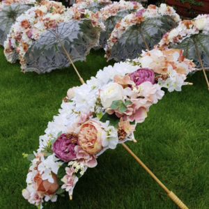 Wedding scene decoration umbrella hotel layout Home Decoration Pieces Wedding centerpieces