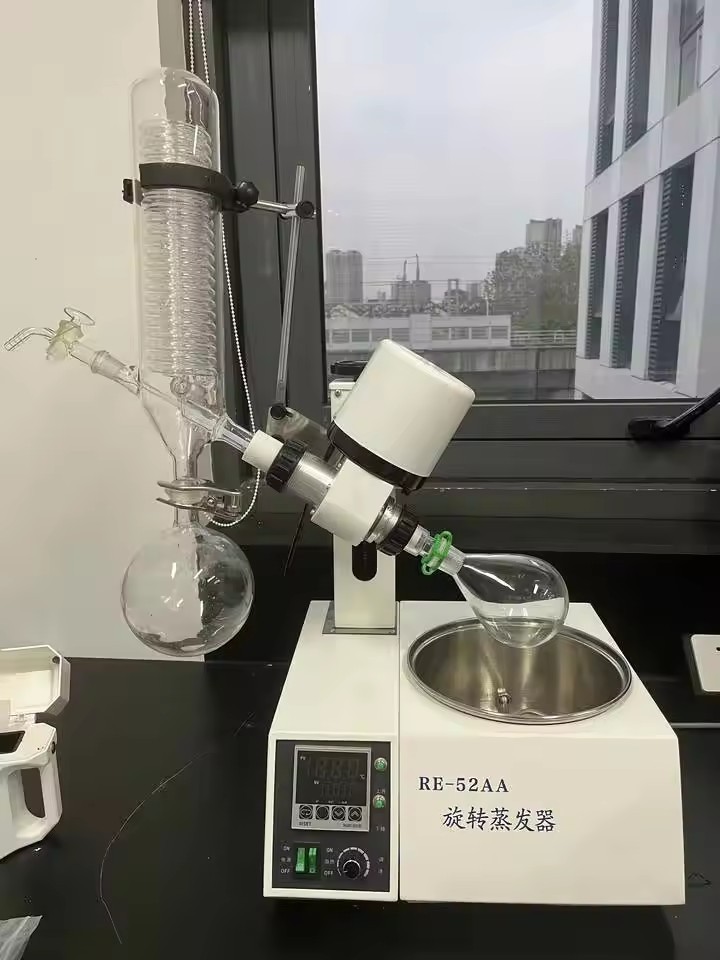 Lab Equipment Desktop Chemical Distiller Device 2L RE-201D Rotary Evaporator for Lab Distillation