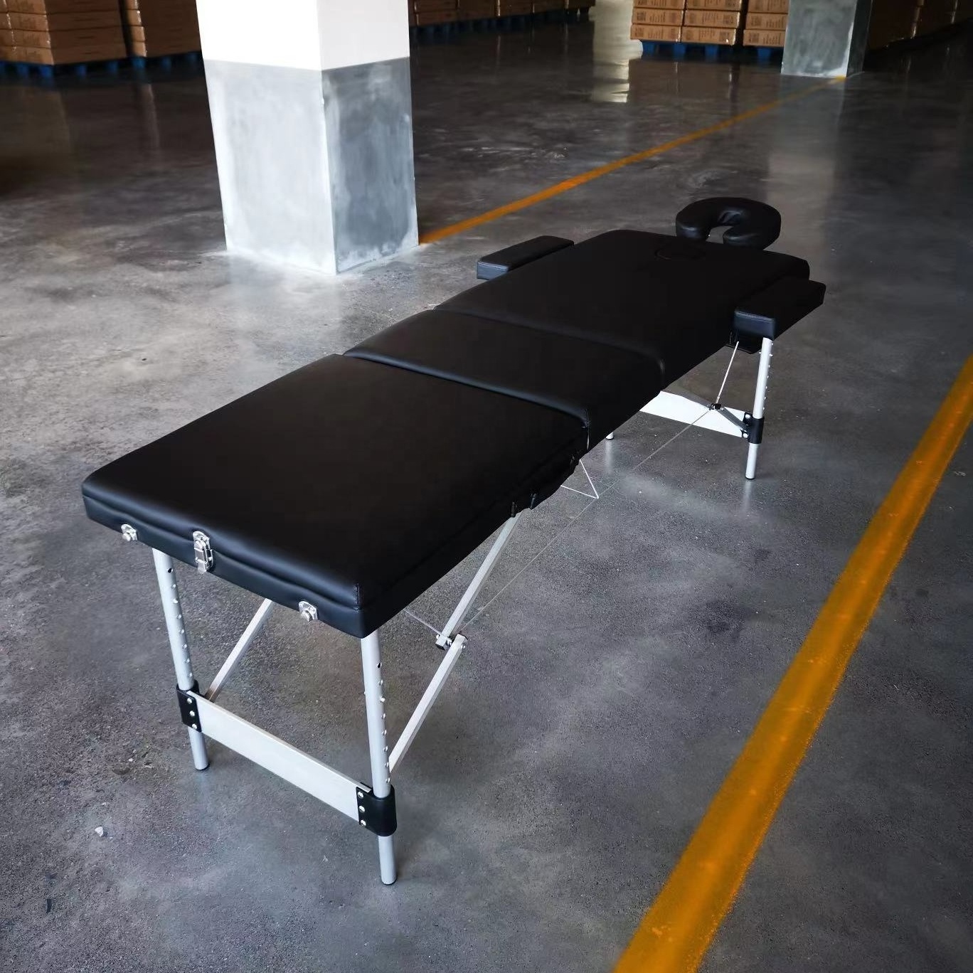 Portable Aluminium Foam Massage Table Tattoo Bed Facial Message Bed Massage Table for sale