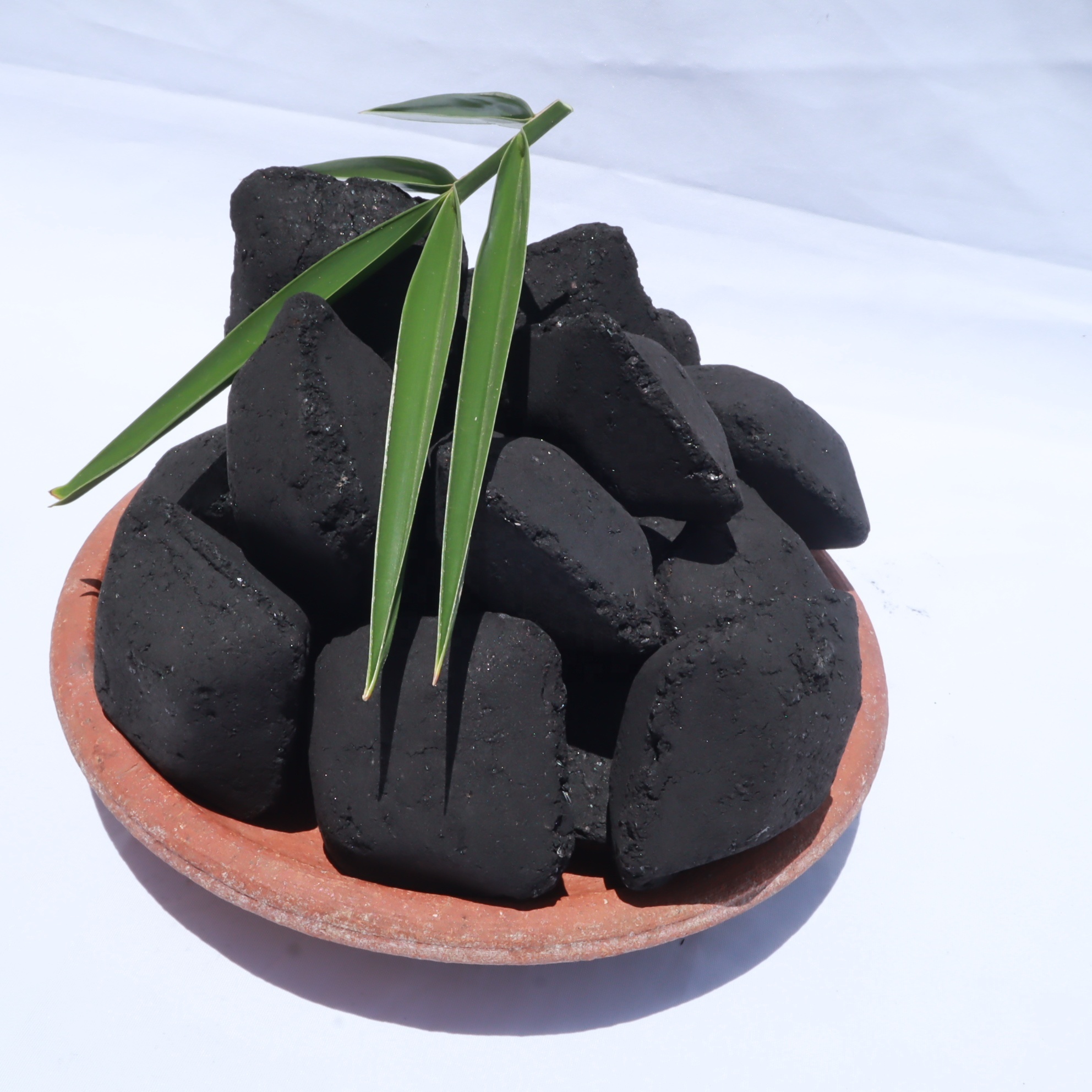 Only Potential Fine Quality Raw materials For Making Charcoal Briquettes For Indoor And Outdoor BBQ's