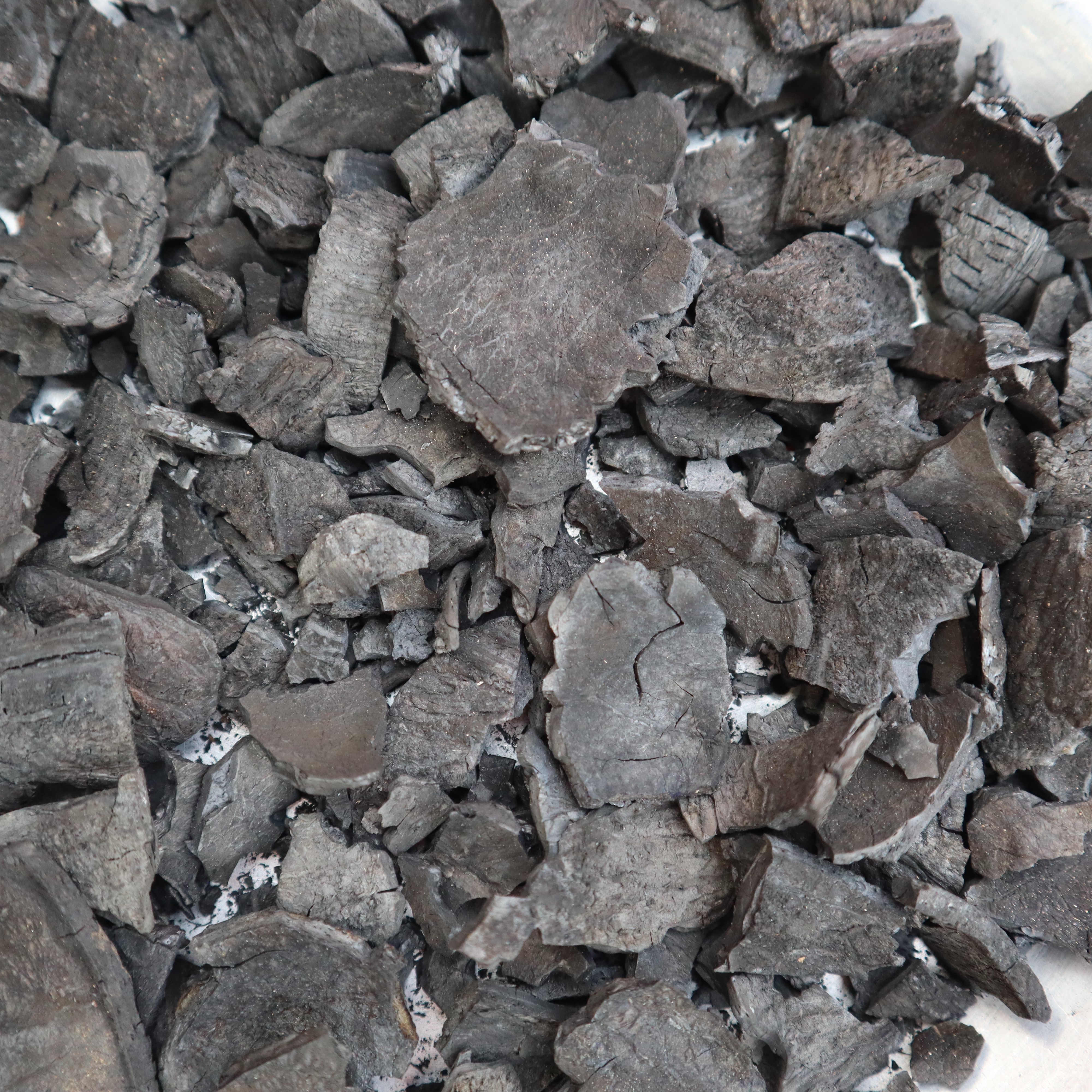 Bulk Quantity Charcoal Briquettes At Low Price 100% Natural Binder And Raw Materials No Chemical And No Odor