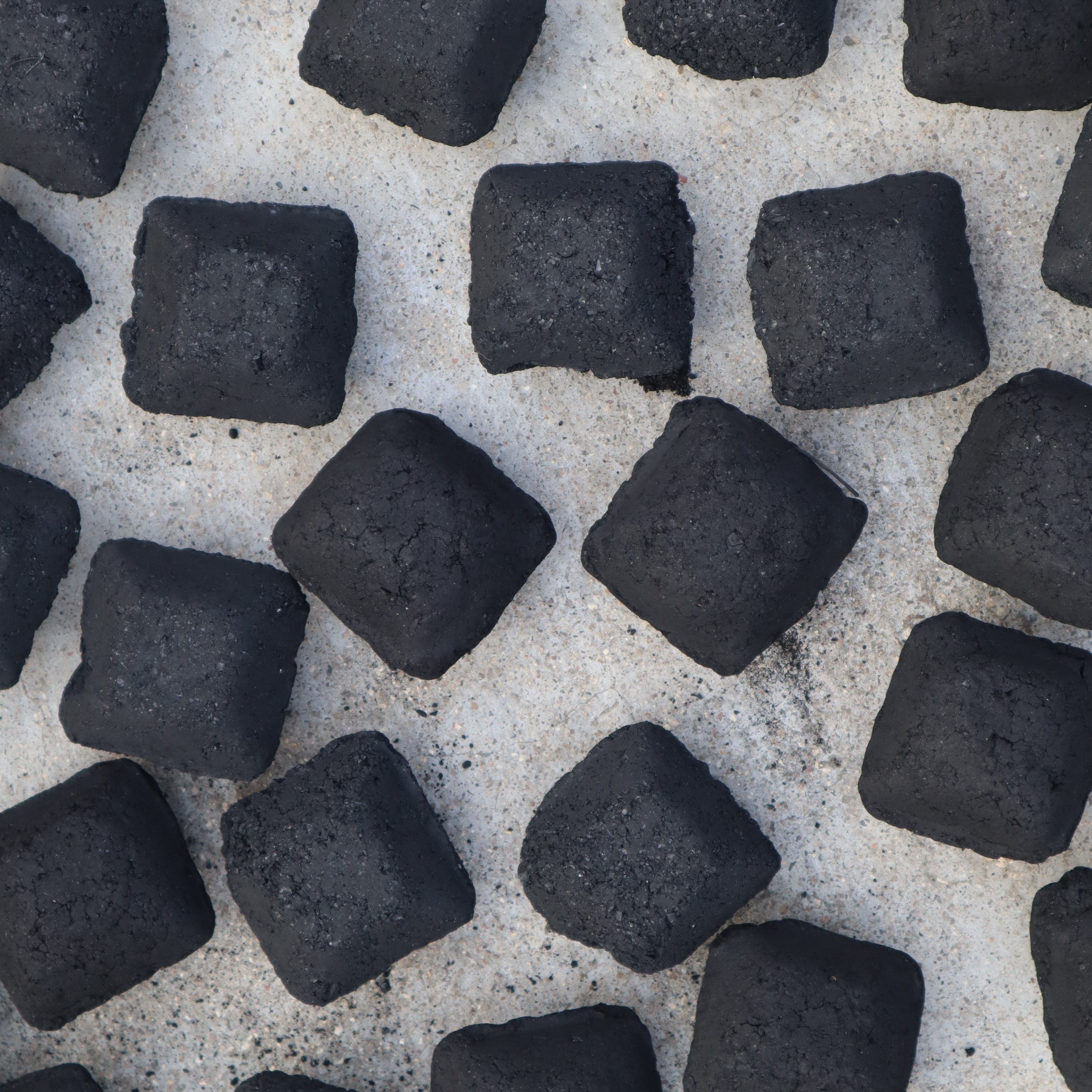 Good quality Charcoal Packed With 5kg Carton box black charcoal briquette barbecue charcoal bbq