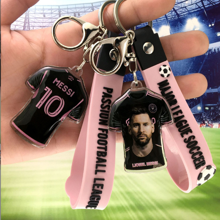 Manufacturer Wholesale custom designer soccer keychain logo Messi Miami keychain