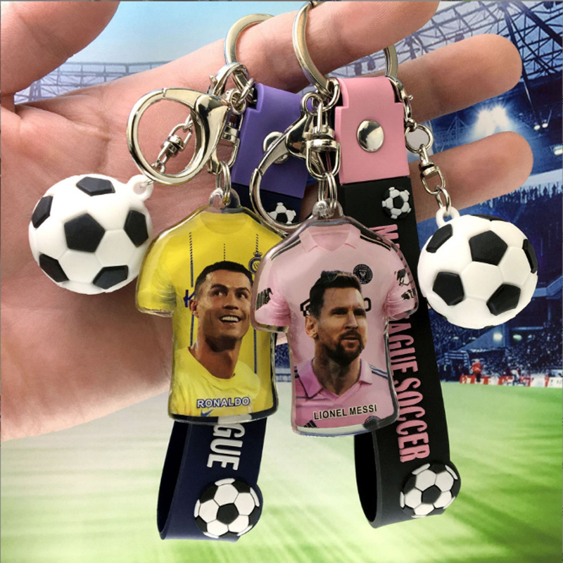 Manufacturer Wholesale custom designer soccer keychain logo Messi Miami keychain