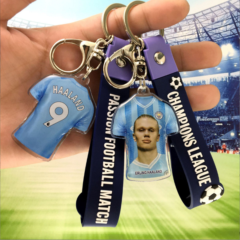 Manufacturer Wholesale custom designer soccer keychain logo Messi Miami keychain