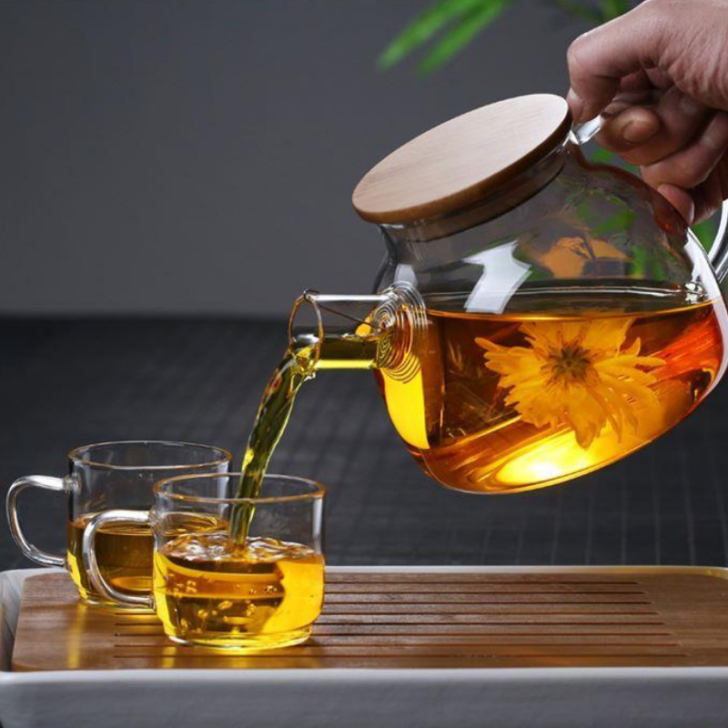 Glass Kettle 1800ml Stove-top Safe Heat Resistant Borosilicate Pitcher Carafe Teapot No-Dripping Great For Tea Juice Water