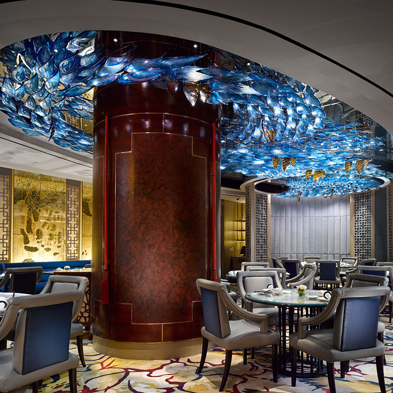 High Quality Hotel Restaurant Interior Decoration Ceiling Blue Ocean Art Glass Fish Lamp Pendant Chandelier