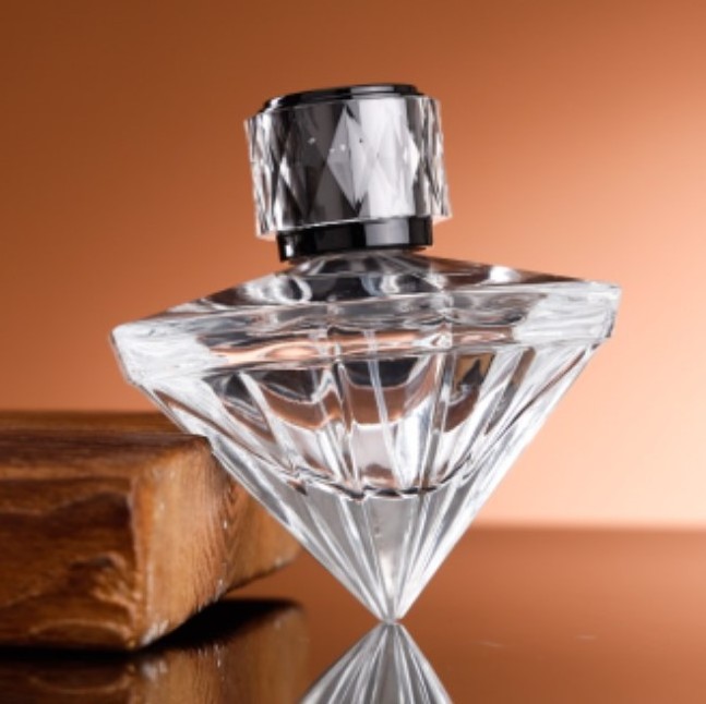 75ml wholesale fancy shape diamond glass perfume empty bottle polygon perfume bottle with acrylic cap