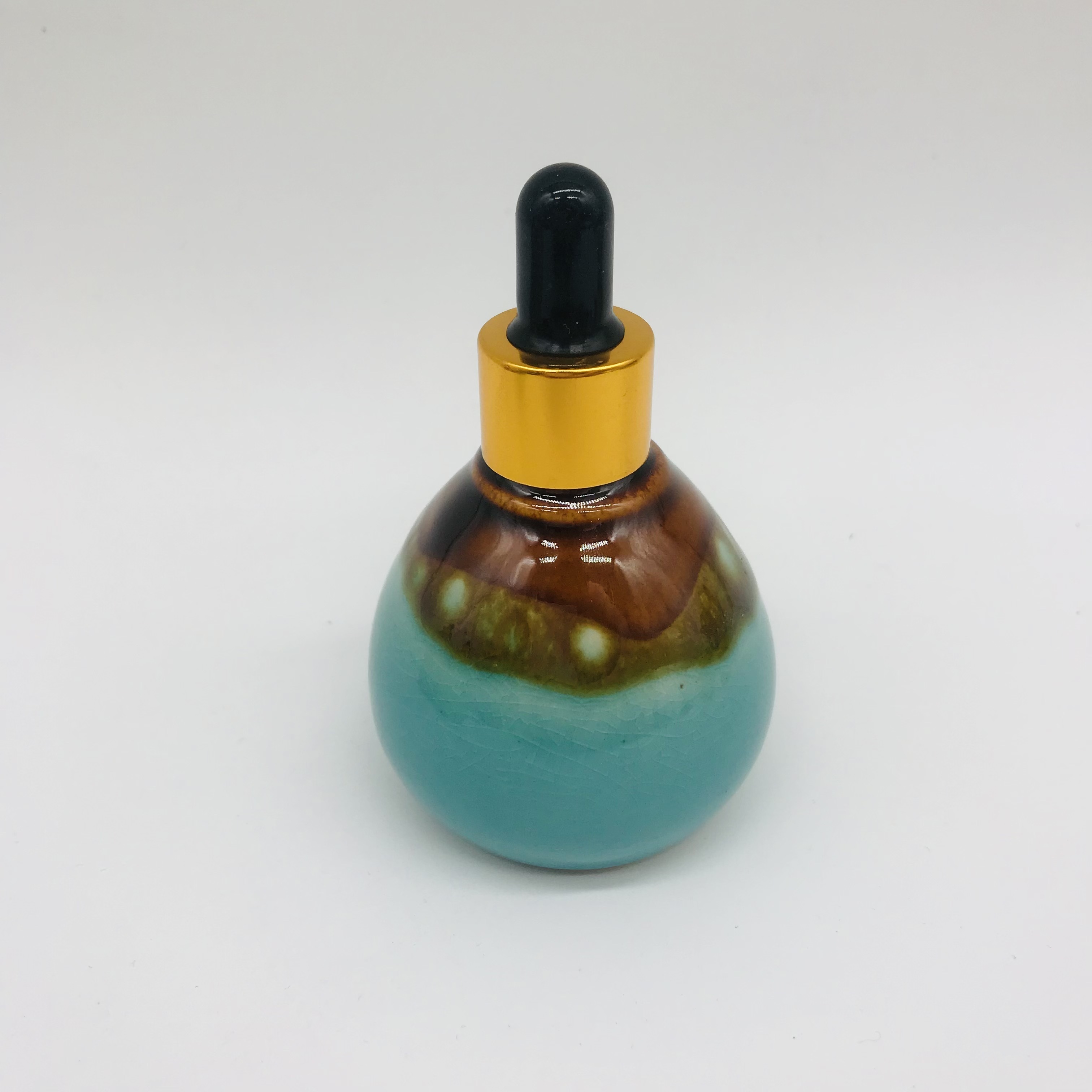 95ml Fancy ceramic oil bottle ceramic liquor perfume bottle oil dropper bottle