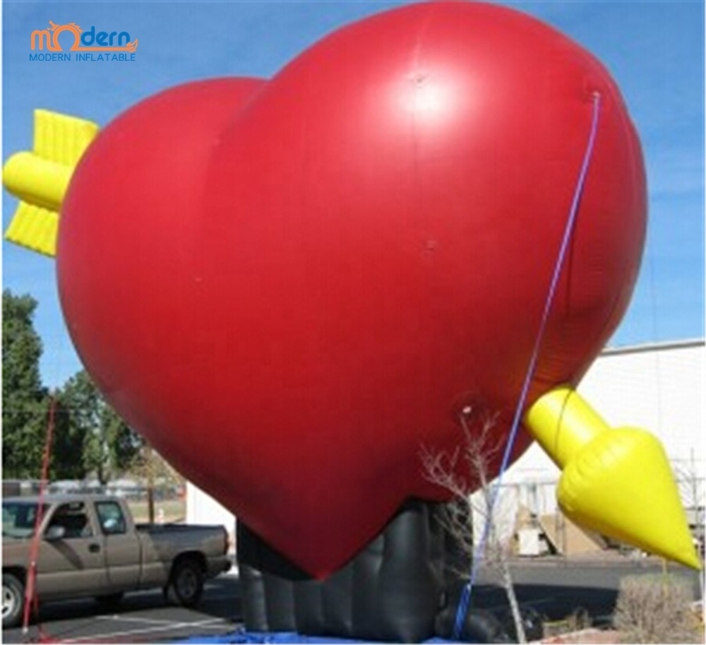 Giant inflatable red heart for wedding decoration