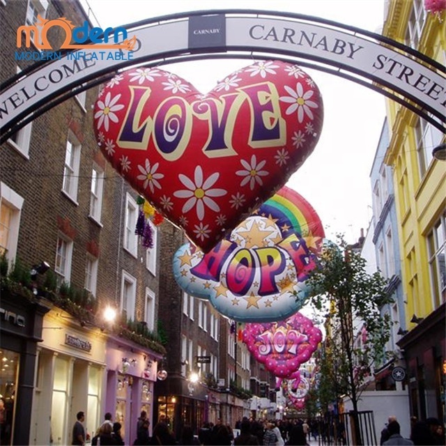 Giant inflatable red heart for wedding decoration