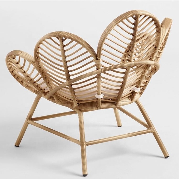 High Quality Nordic Style Flower Shape Steel Frames Chaise Indoor Plastic Rattan Wicker Lounge Chair with Cushion