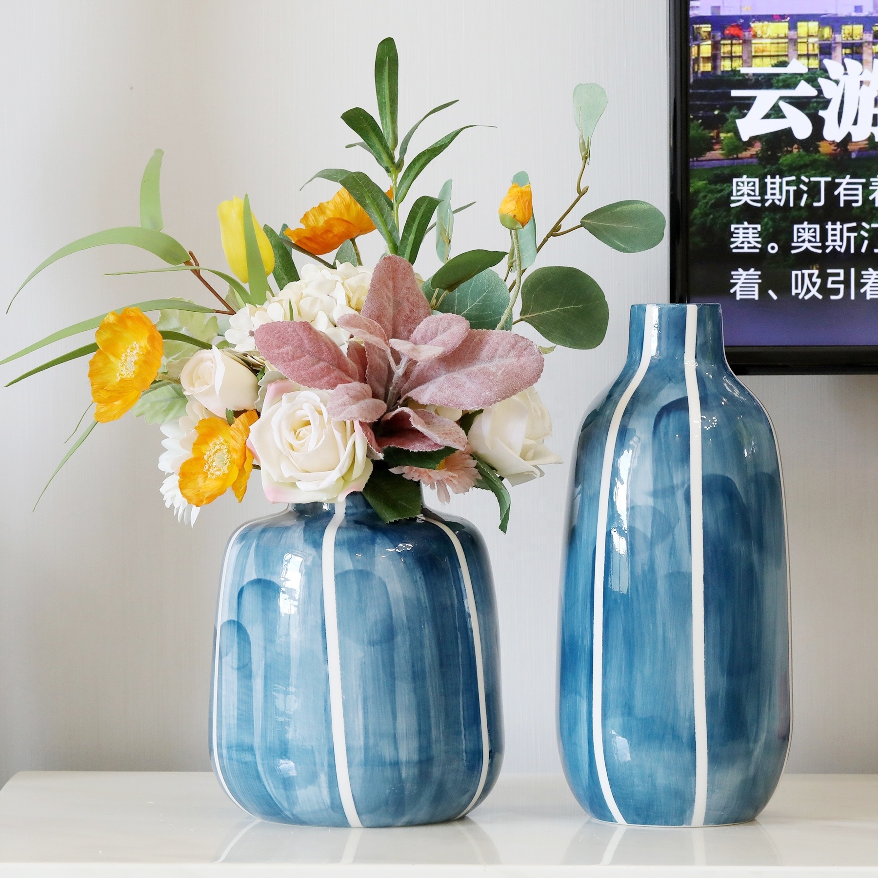 Modern Home Decor Vases Hand Painted Blue Ceramic Vases Creative Vases Home Desktop Decoration