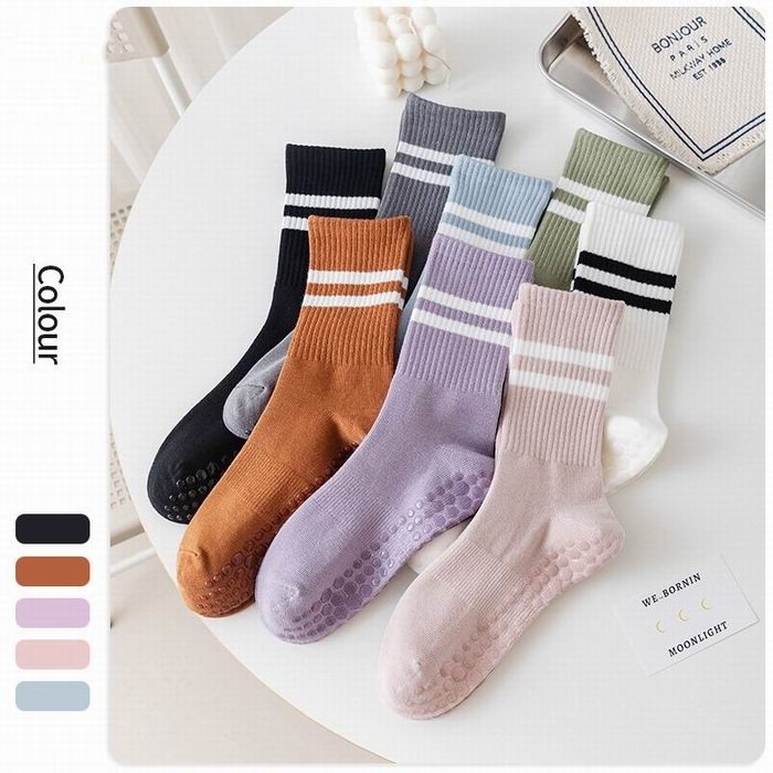 Wholesale/Customized Logo Women's Cotton Yoga Socks Non-slip Mid-tube Socks Fitness Socks Sports Stockings