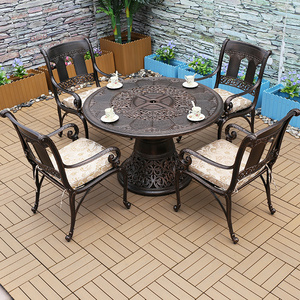 2020 New dining table Patio Garden Backyard Fire Pits Outdoor Cast Aluminum Garden  5pcs tables and chairs set for cafes and res