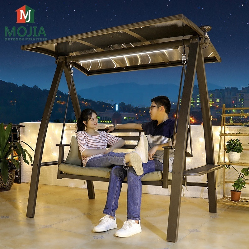 Modern Luxury Waterproof Patio Daybed Couch Sofa Porch Swing Bench With Custom Garden Patio Umbrellas