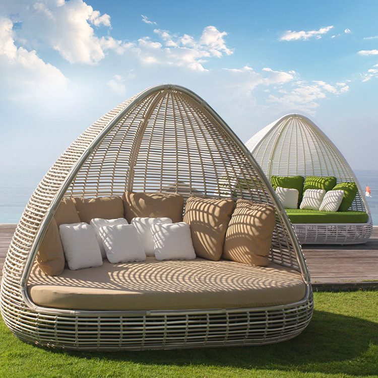 Hugging Shape Rattan Sun Lounger Canopy Daybed Patio Furniture Round Daybed Wicker Sun Lounger By Love