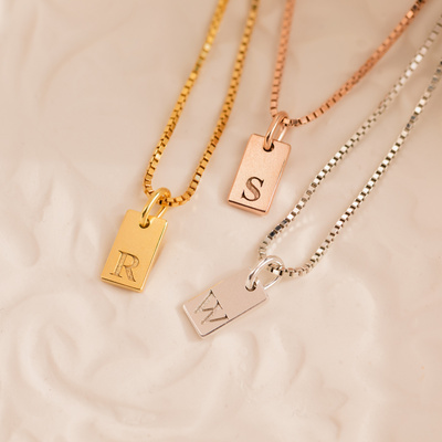 18k PVD Gold Plated Stainless Steel Jewelry Wholesale Custom Tiny Bar Engraved Initial Letter Alphabet Silver Rose Gold Necklace