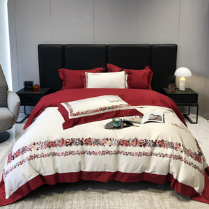 Luxury Egyptian cotton red digital printing quilt cover wide edge duvet cover white pillow cases bedding sets wholesaler