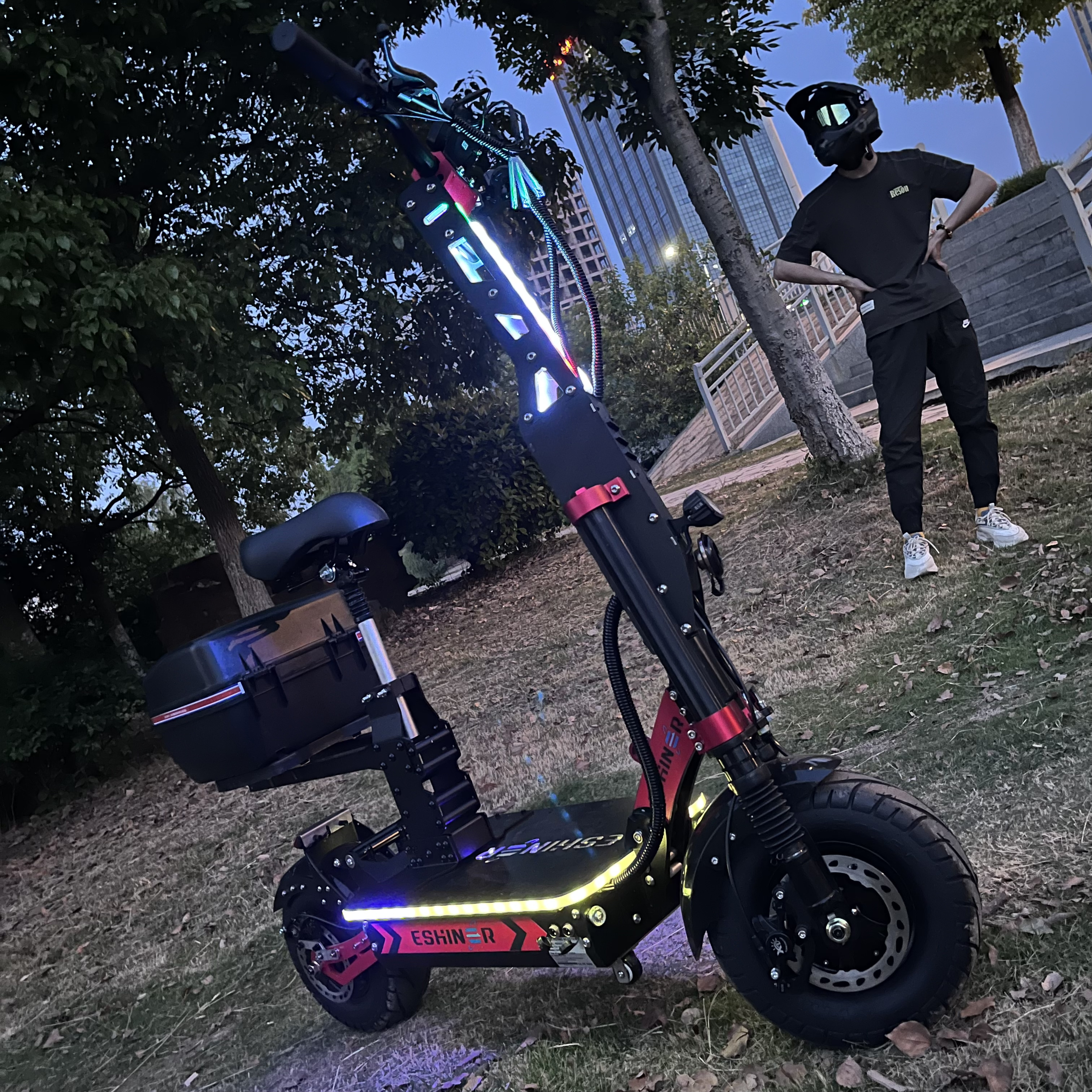 2024 Eshiner R8 Folding E Scooter 72V 8000W 10000W 15000W Fat Tire 13/14 Inch Electric Scooters Dual Motors With Seat For Adults