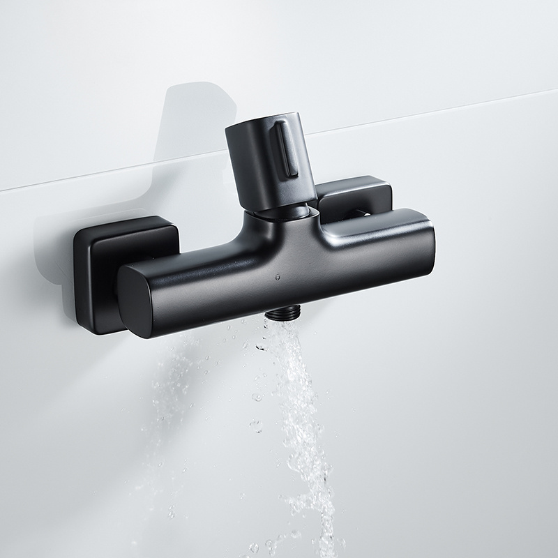 Momali Wall Mounted Single Zinc Alloy Handle Chrome and Black Bathroom Brass  Bathtub Shower Faucet