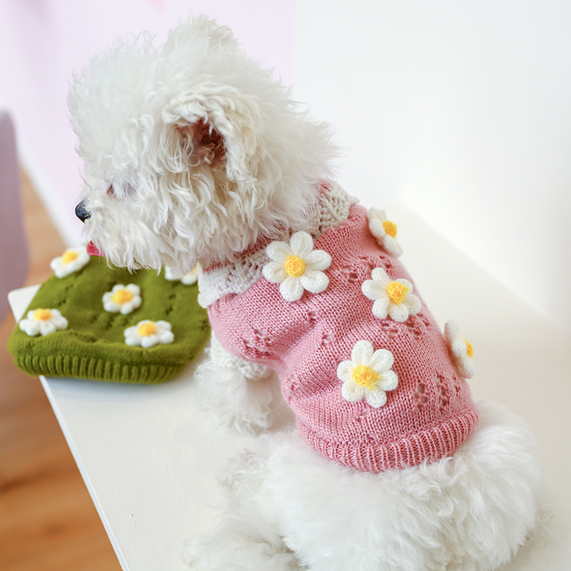 Factory direct supply dog flowers Cute sweaters pet clothes stylish design Cat dog clothing