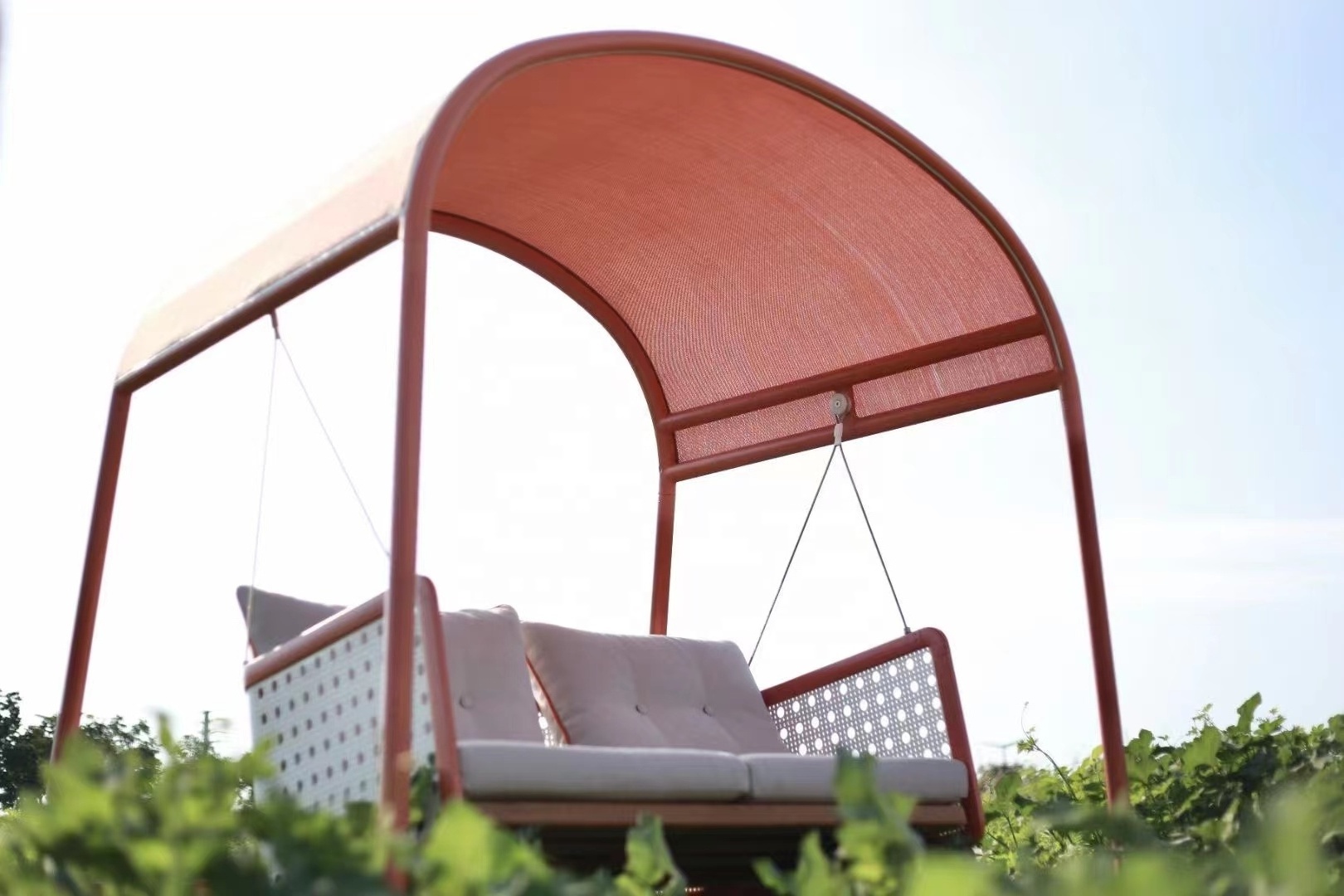 2023 new arrival villa luxury love seat garden outdoor furniture patio swing with stand and pink swings with canopy