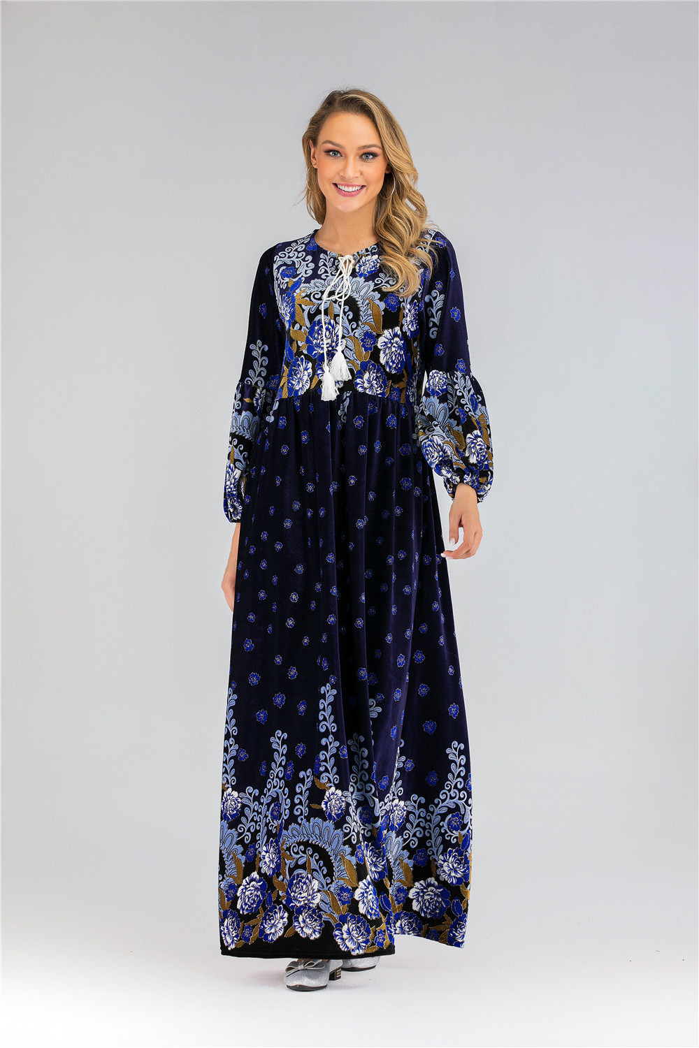 6245# Wholesale dubai abaya fashion young women printed velvet long dress abaya