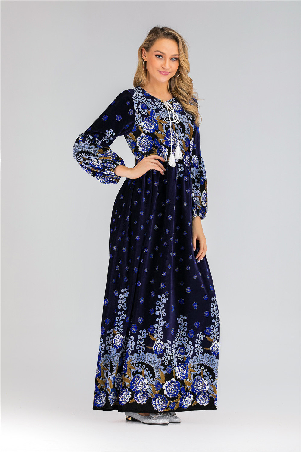 6245# Wholesale dubai abaya fashion young women printed velvet long dress abaya