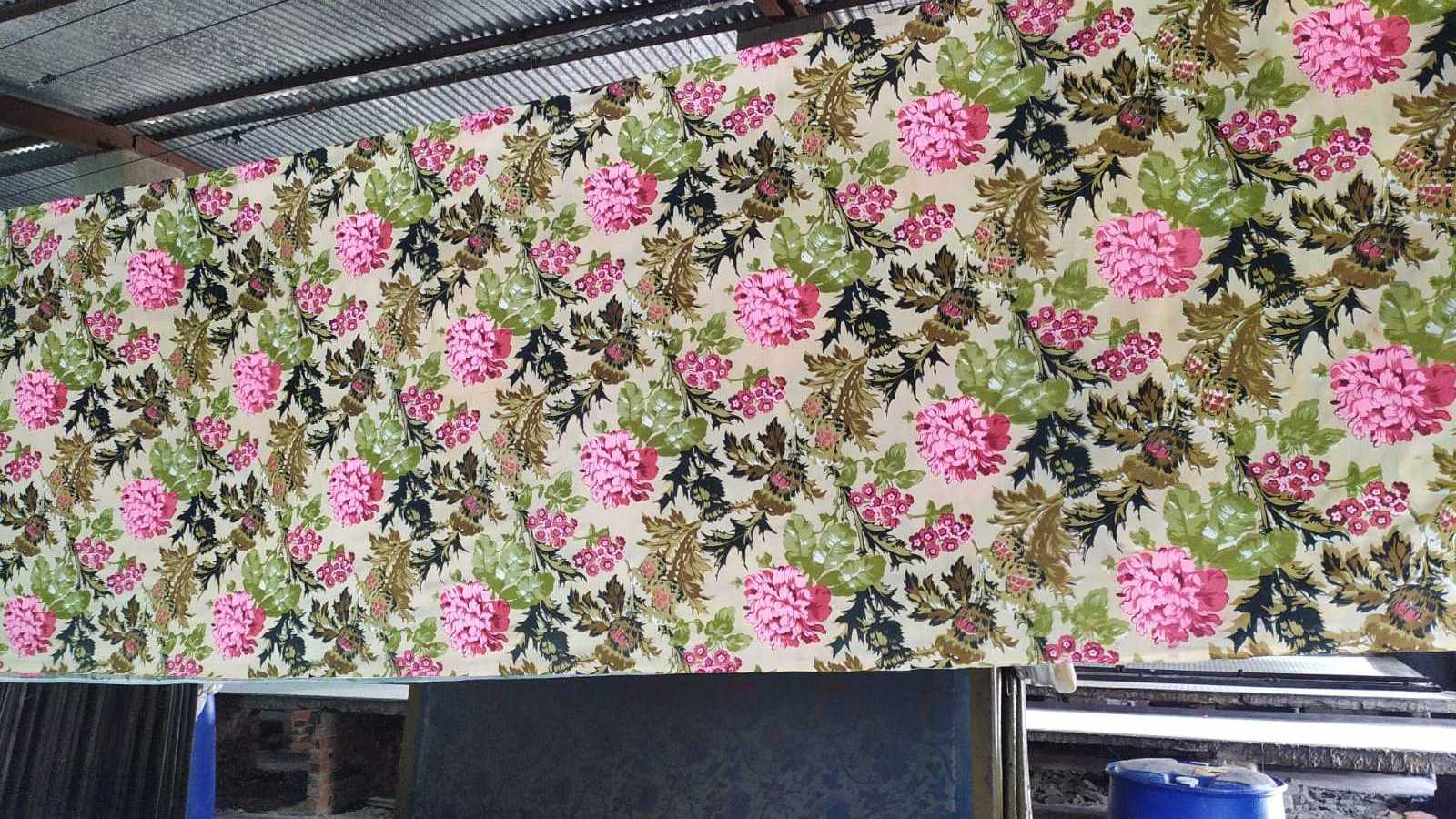 New Trendy Wholesale Running Fabric Indian Cloth Textile 100% Cotton Material Floral Screen Print Multi Use Fabric Cheap Price