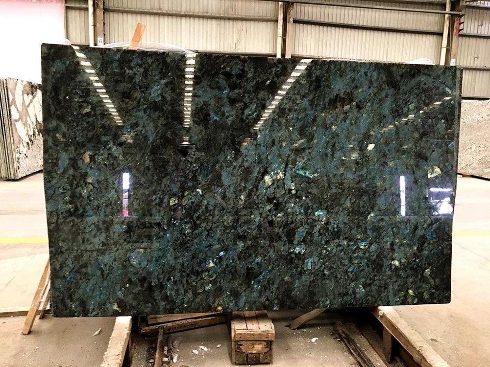 yunfu factory directly sale semi precious stone Blue Granite Labradorite Countertop