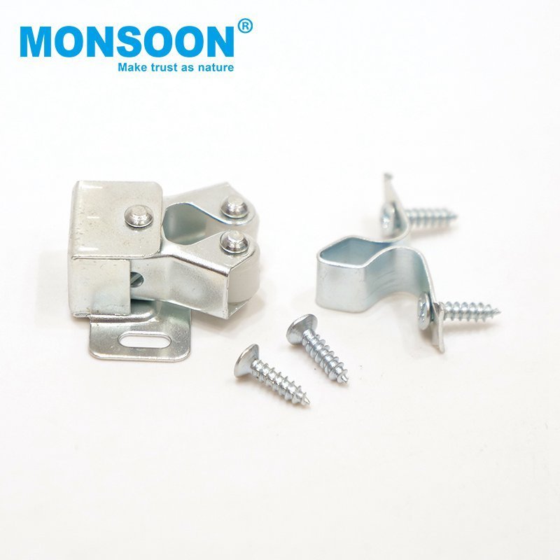 Kitchen Hardware Cabinet doors chuck Roller door Stop Cabinet Magnetic Door Catch Latch Cupboard Cabinet Latch