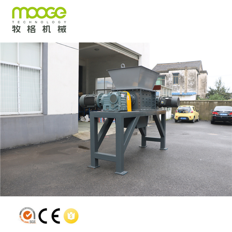 More efficient Wood Pallet Double Shaft Shredder