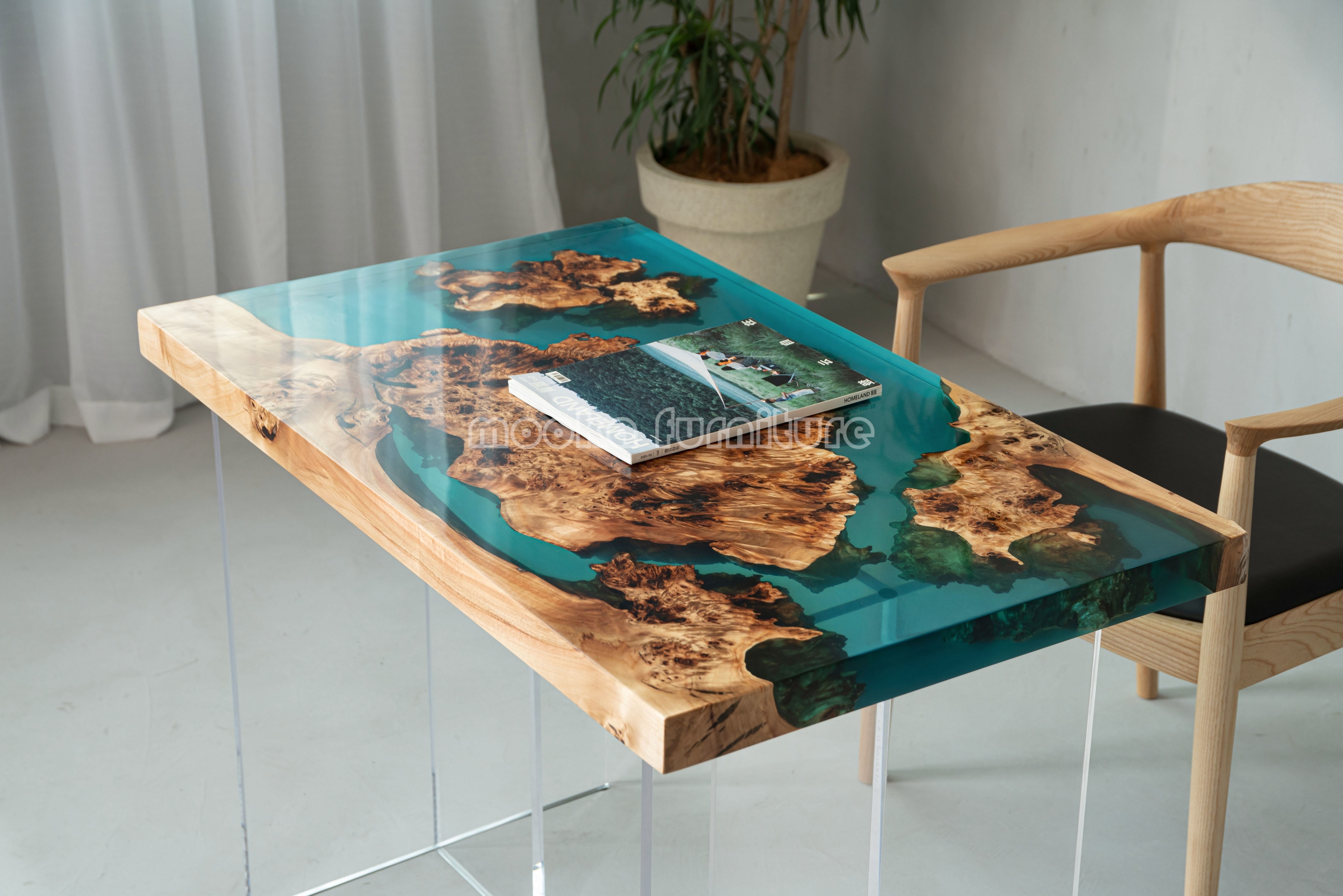 Amazing whole house customized high-quality solid wood resin table unique river epoxy resin dining table