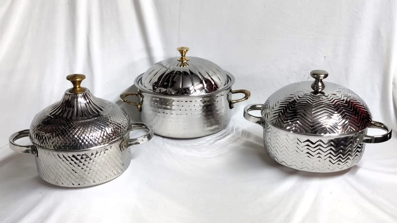 High Quality Hot Pot Used as Food Warmers in Silver And Gold Color available in multiple volumes starting from Half Litre