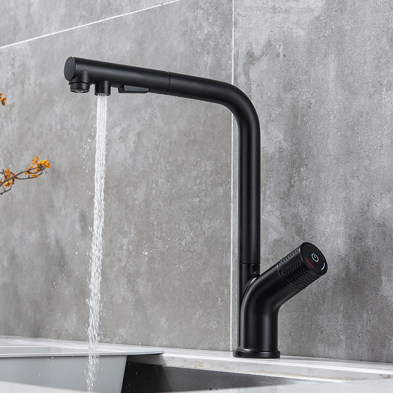 7-Shaped High Quality  Pull-Out Sprayer Kitchen Faucet Matte Black Hot and Cold Water Faucet