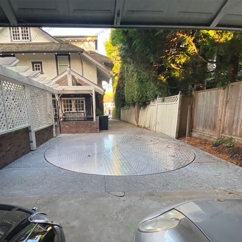 Garage car turntable for narrow driveway