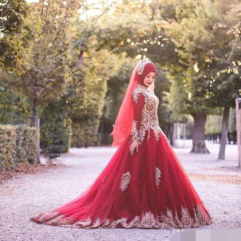 Gold Lace Puffy customized plus size muslim long sleeve red cheap Wedding Bridal Gowns with hijab MWA363