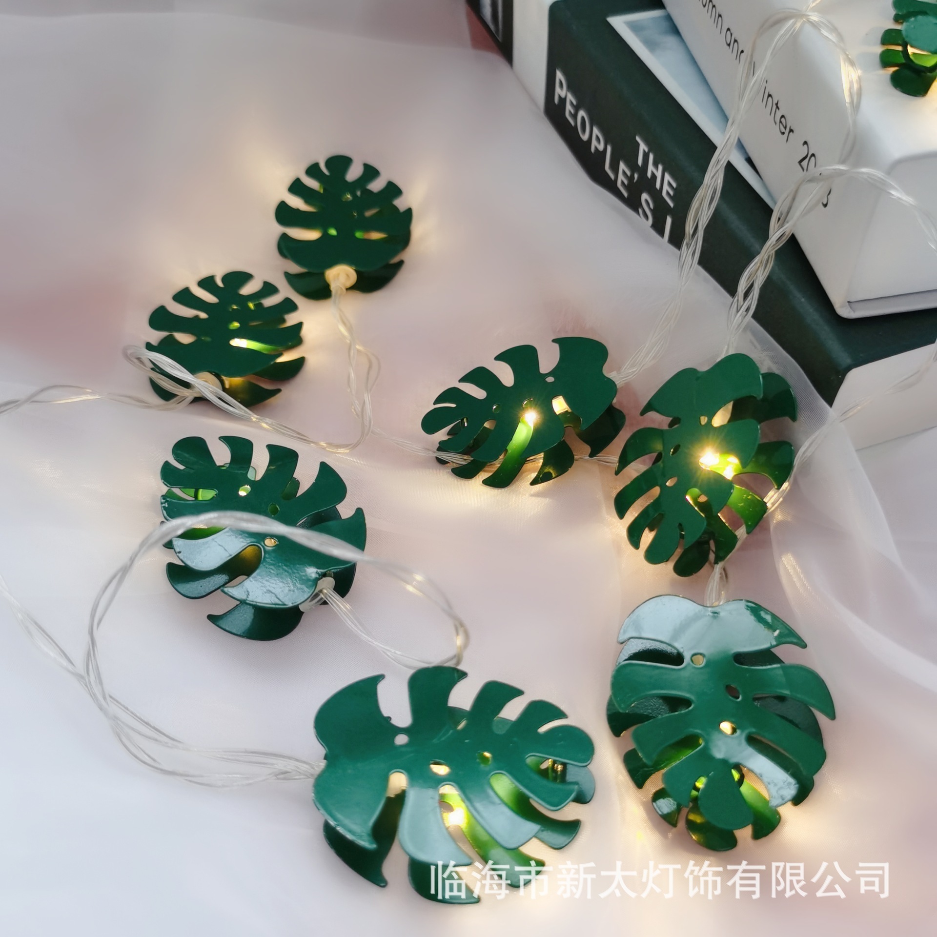 Tropical Summer Theme Hawaiian Luau Tropical Themed Birthday Party Metal 3D Pineapple Fairy String Christmas Holiday Led Decor Lights