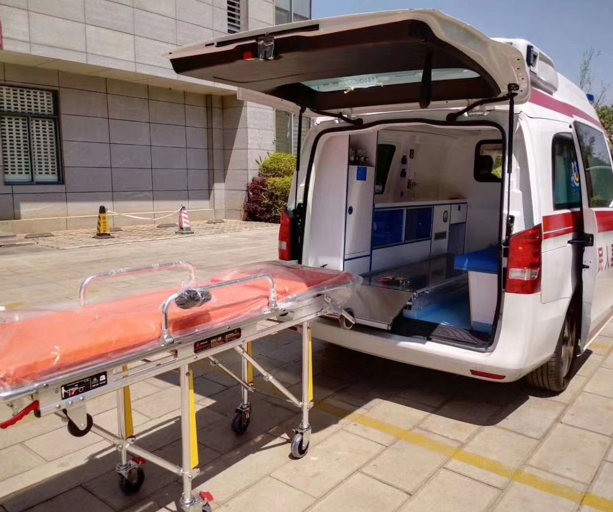 Medical Folding Stretcher Ambulance Patient Transfer Stretcher Equipment