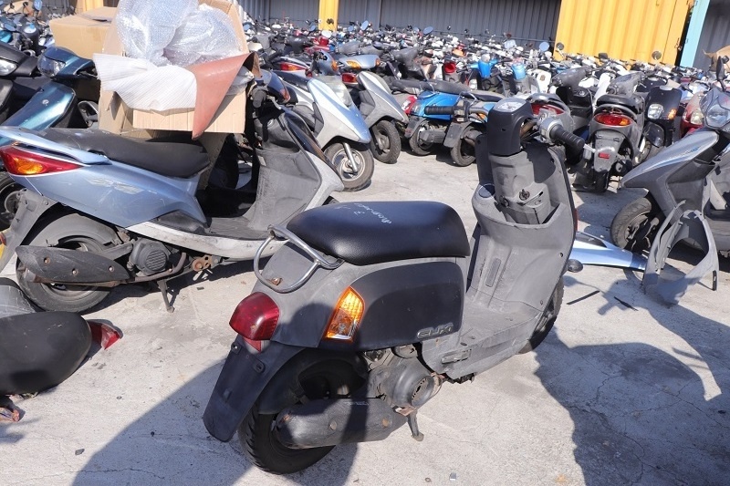 Taiwan used YMT Cuxi 100cc scooters motorcycles