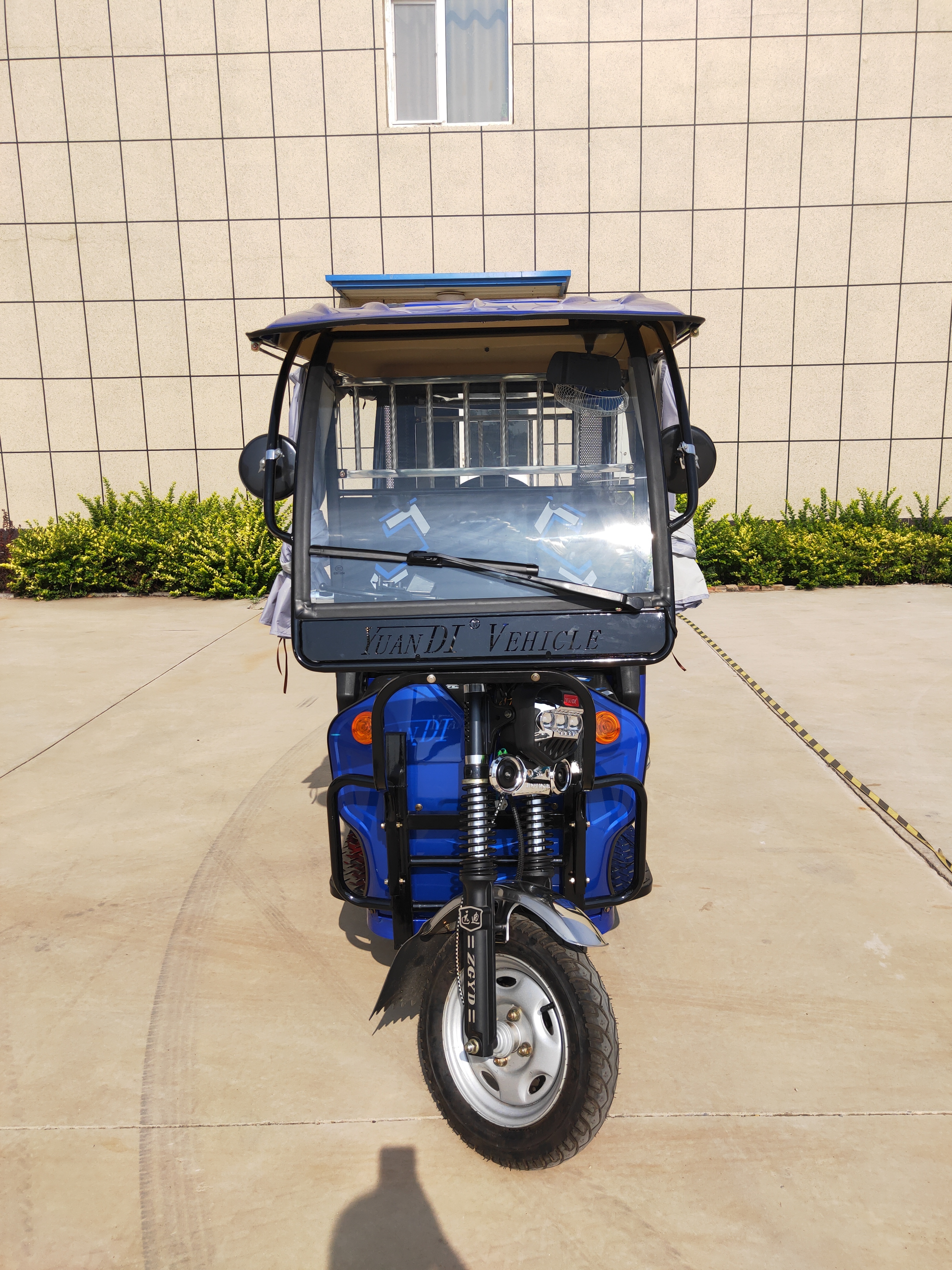 Electric tricycle 48V/1000W 2021 new design rickshaw