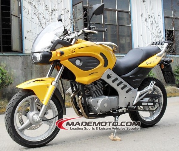 EPA Approved 250cc Motorcycle, China Made Gas Motor Scooter (YY250-5A)