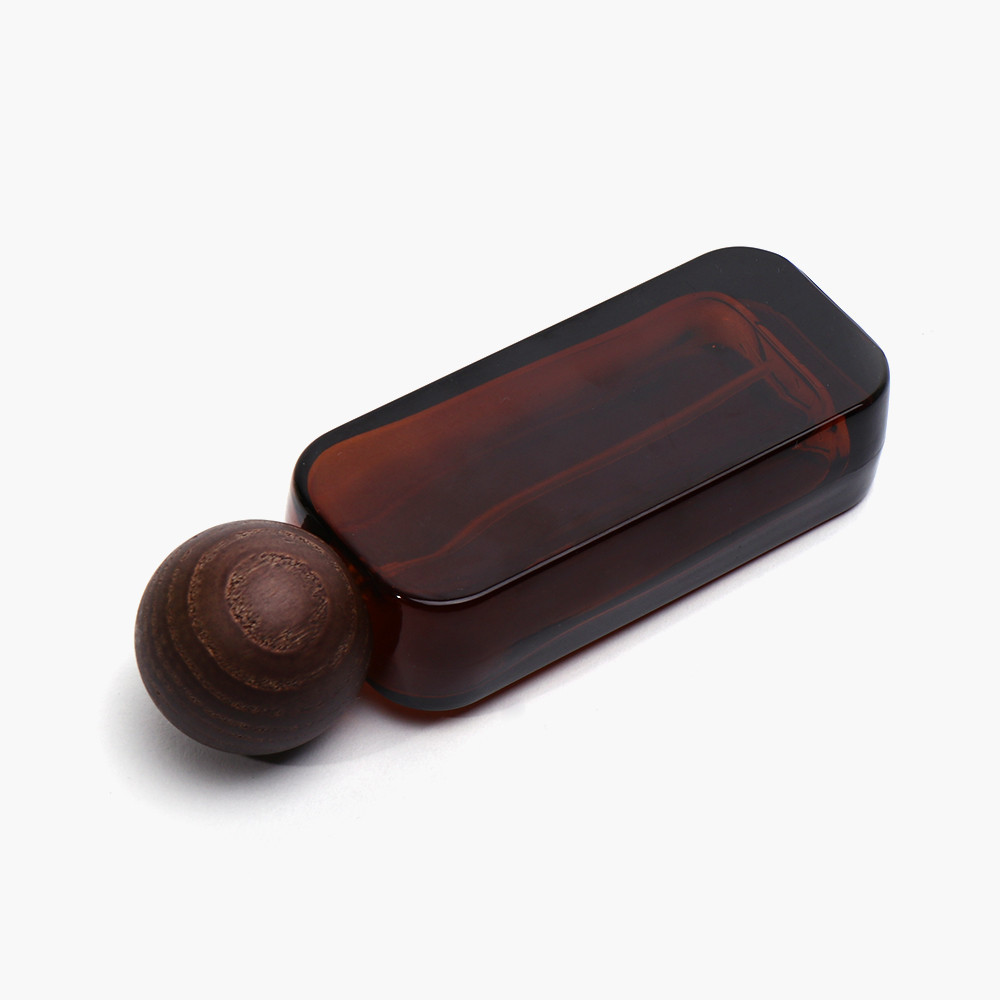 Customization New Design 50ml Amber Rectangle Crimp Spray Glass Perfume Bottles With Brown Black Round Wood Cap