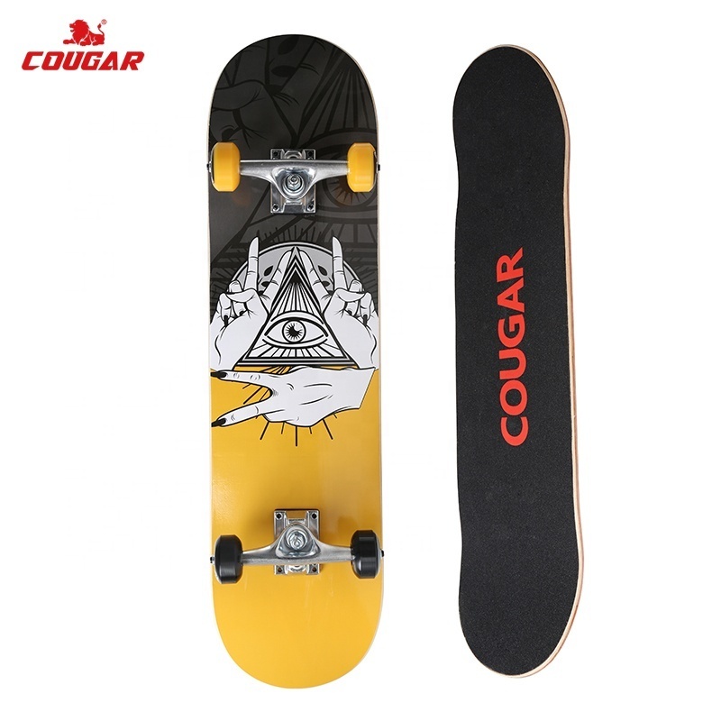 Fashion Design Good Quality Chinese Maple Skateboards With PU Wheels Flashing Roller Double Kick Short Board