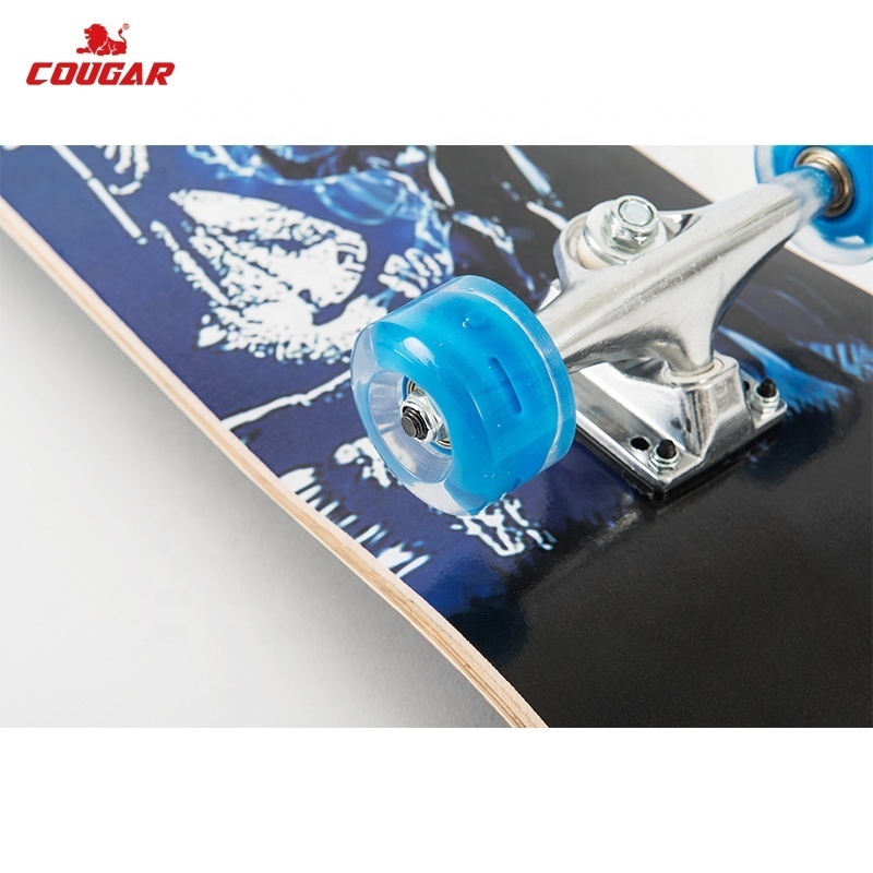 Fashion Design Good Quality Chinese Maple Skateboards With PU Wheels Flashing Roller Double Kick Short Board