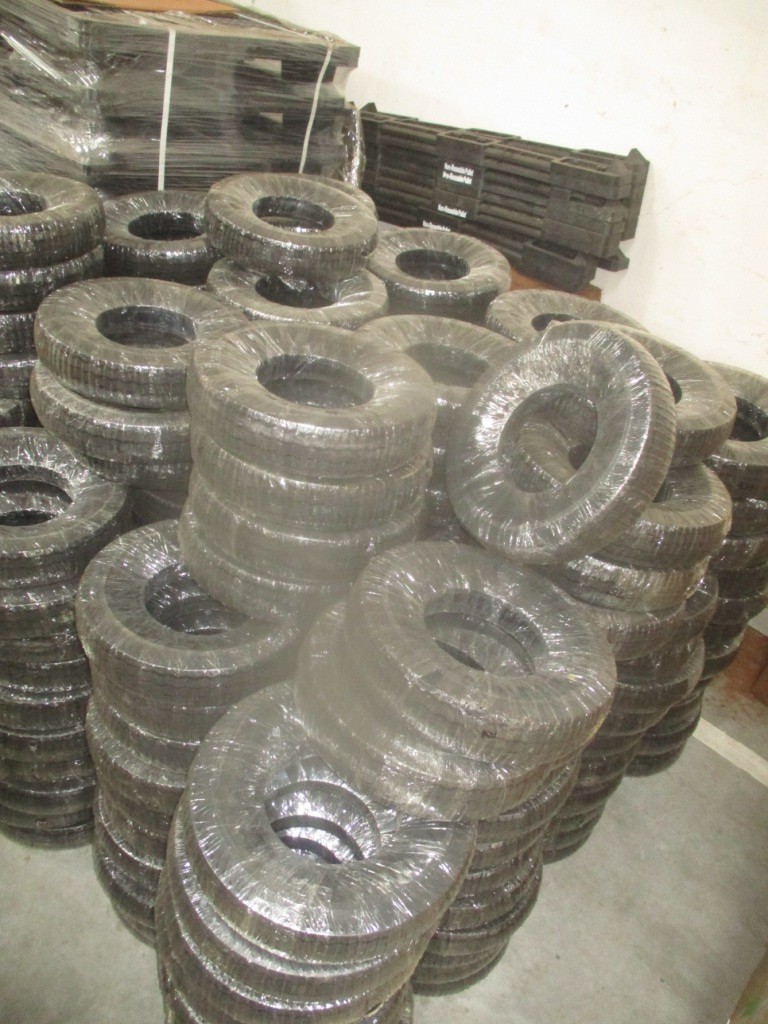 tuk tuk rubber material tyres for bajaj re