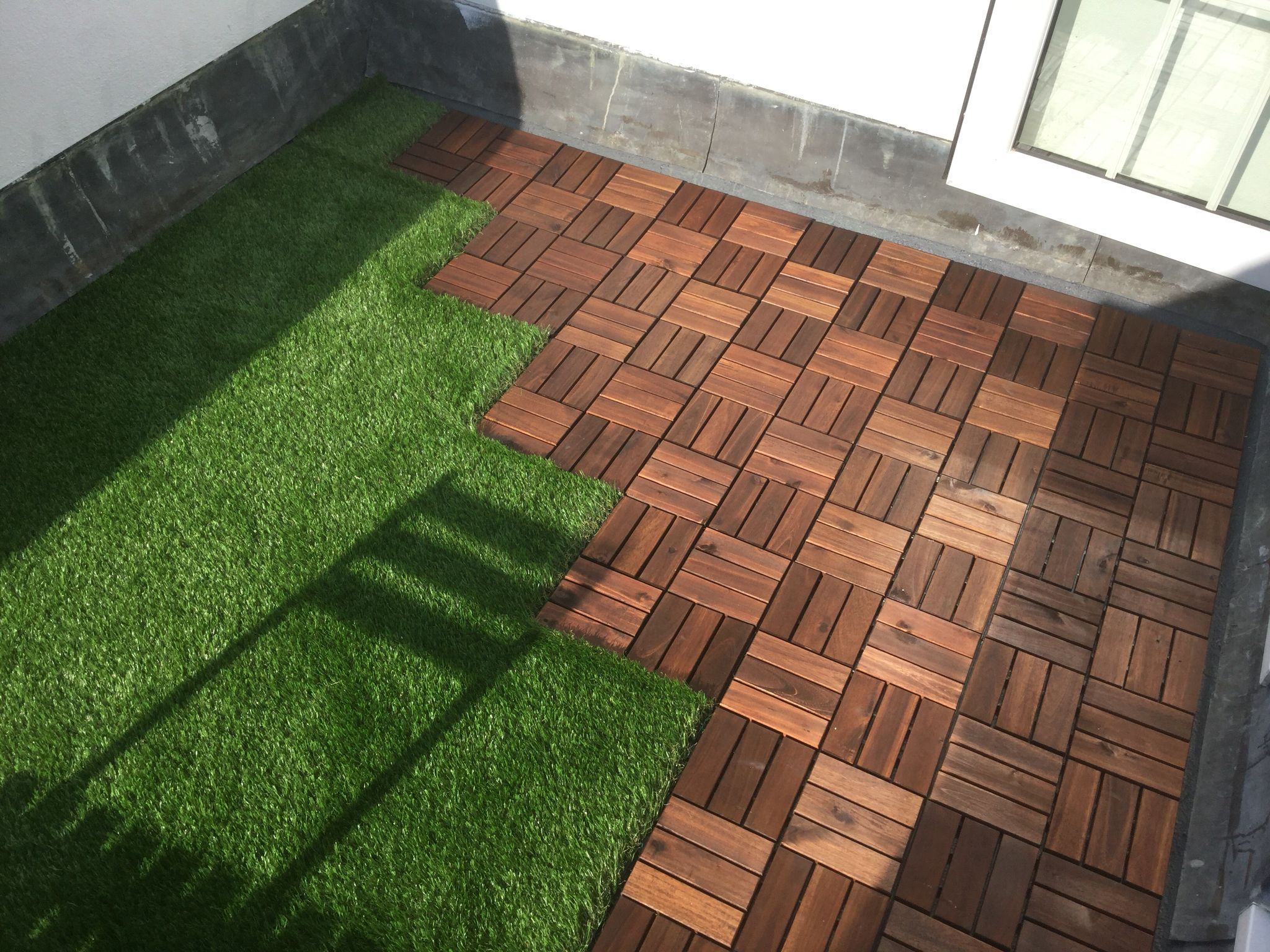 Easy Install Exterior Landscaping Synthetic Grass Deck Tiles Artificial Grass Turf for Playground