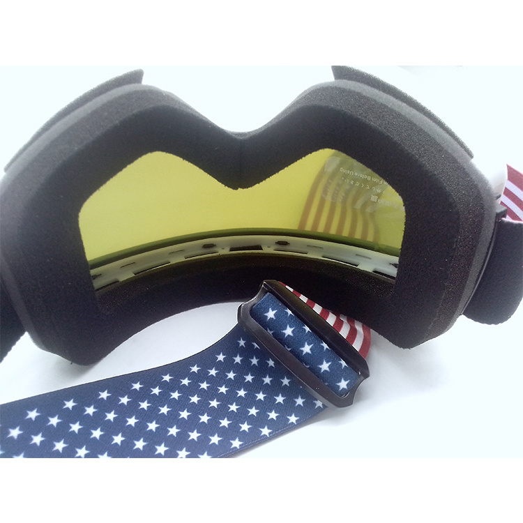 Custom wholesale white frame ski goggle with lens clip lock